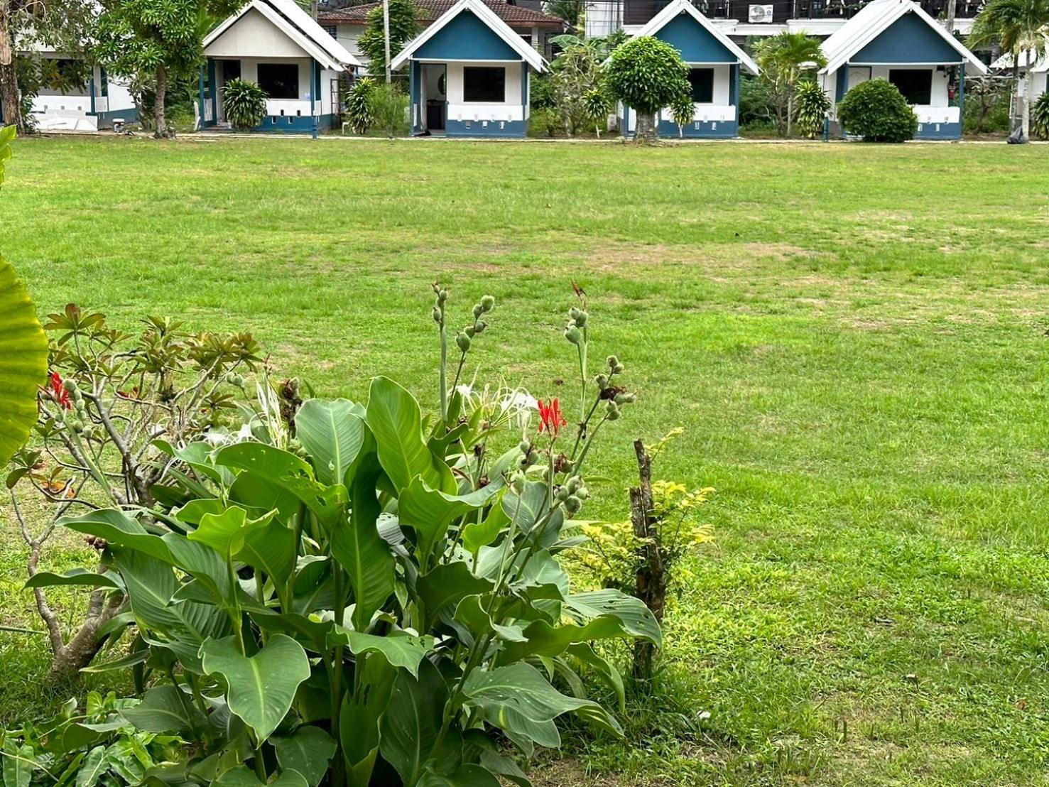 Gypsy Bungalow- Phi Phi Island Hotel Exterior photo